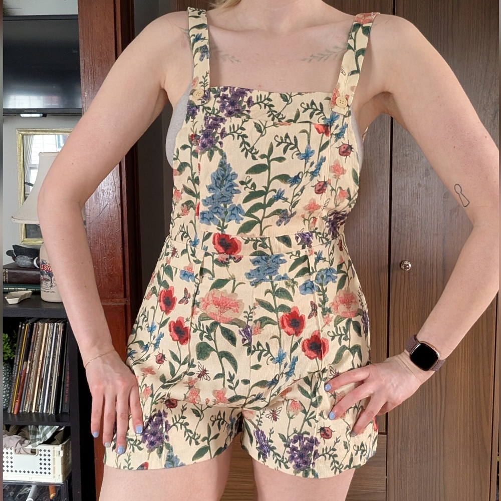 Floral Print Overall Shorts